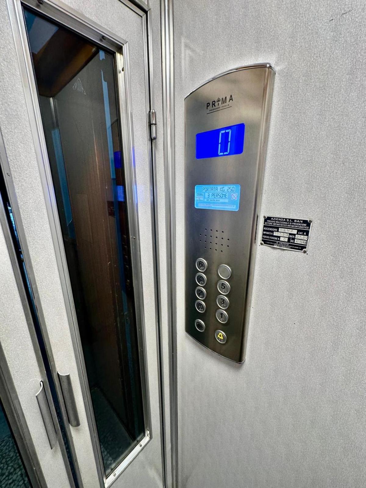 Suite Dante 262 バーリ エクステリア 写真